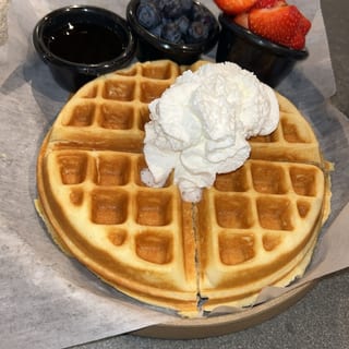 Waffles & fruit